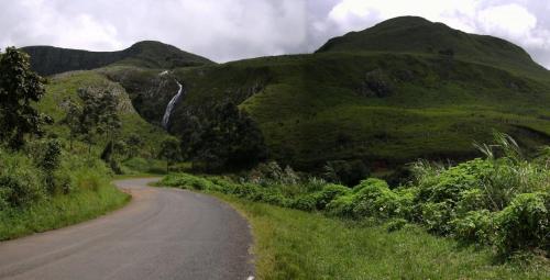 Fekeng-Waterfall