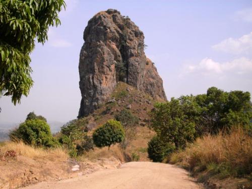 Nguh-Mbohyang-from-descending-road